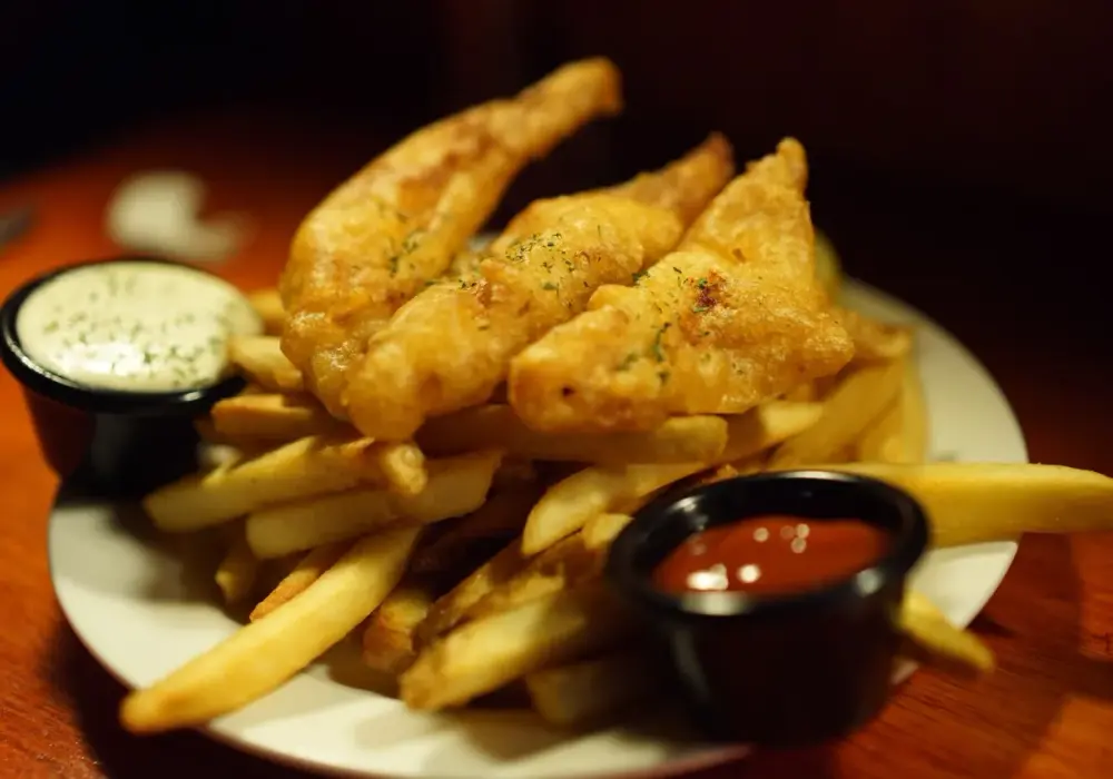 Gdzie zjeść w Mrągowie? Odkryj najlepsze restauracje i smaki