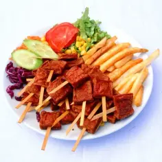 Gdzie zjeść w Chęcinach? Odkryj najlepsze restauracje i smaki